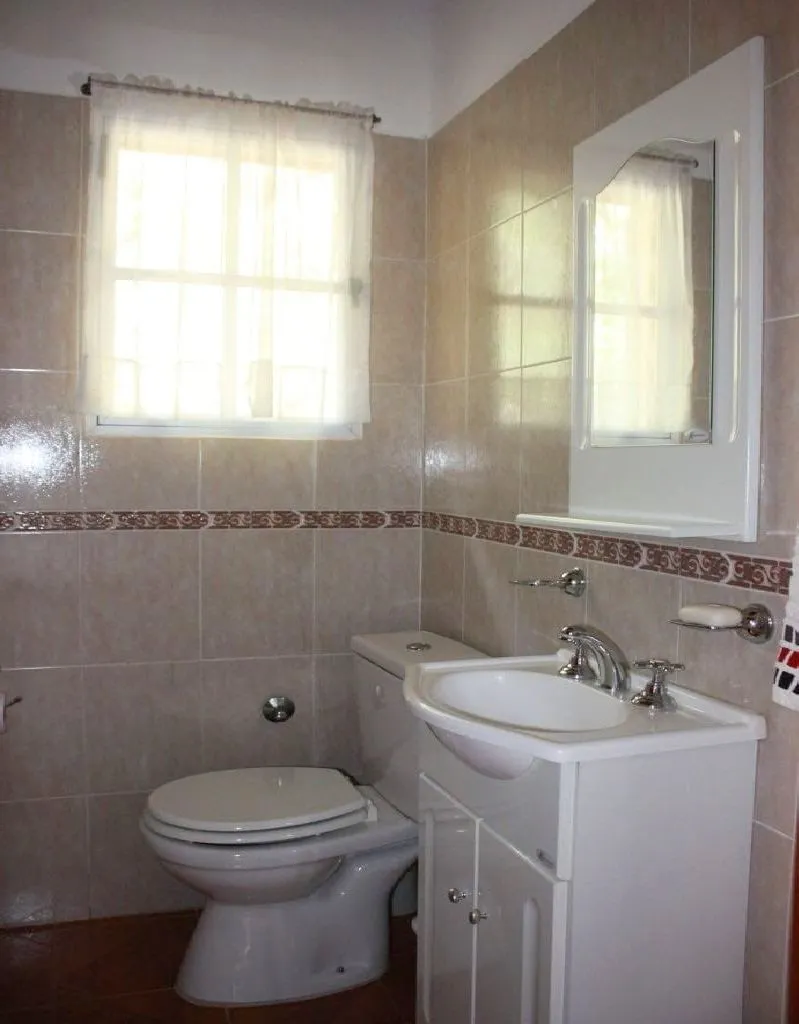 Foto 1 de LOCAL COMERCIAL 1 baño en ALQUILER en La California